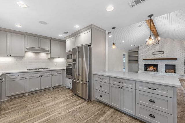 10211 Candlewood Drive, Houston, TX 77042