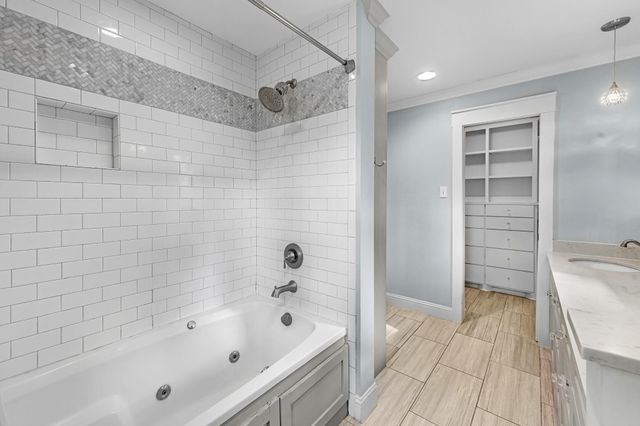 10211 Candlewood Drive, Houston, TX 77042