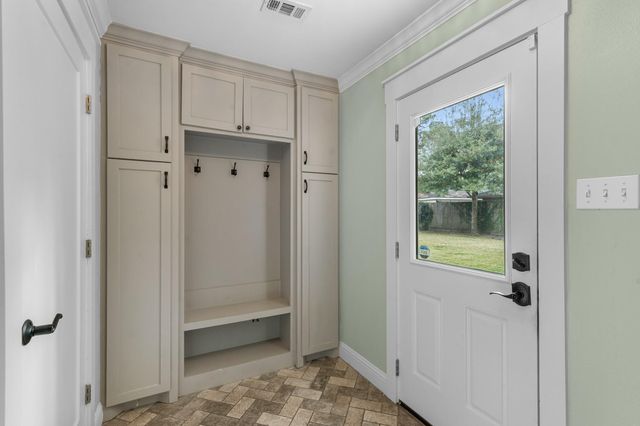 10211 Candlewood Drive, Houston, TX 77042