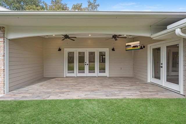 10211 Candlewood Drive, Houston, TX 77042