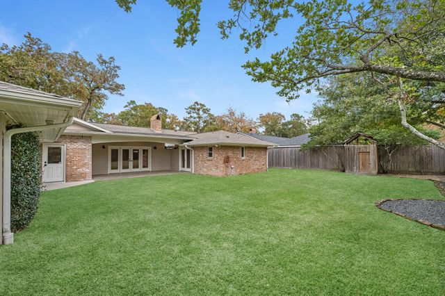 10211 Candlewood Drive, Houston, TX 77042