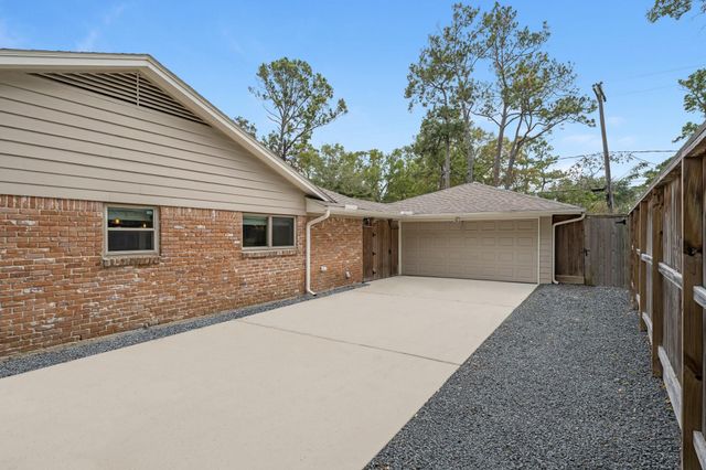 10211 Candlewood Drive, Houston, TX 77042