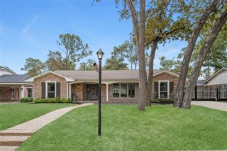 10211 Candlewood Drive, Houston, TX 77042