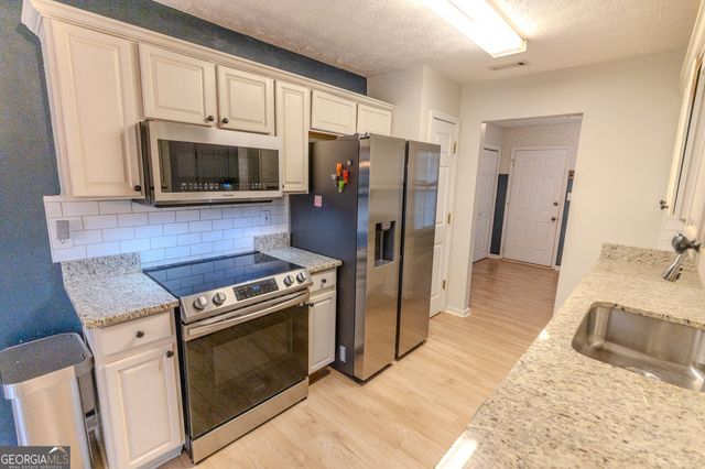 20 Saddlebrook Way, Senoia, GA 30276