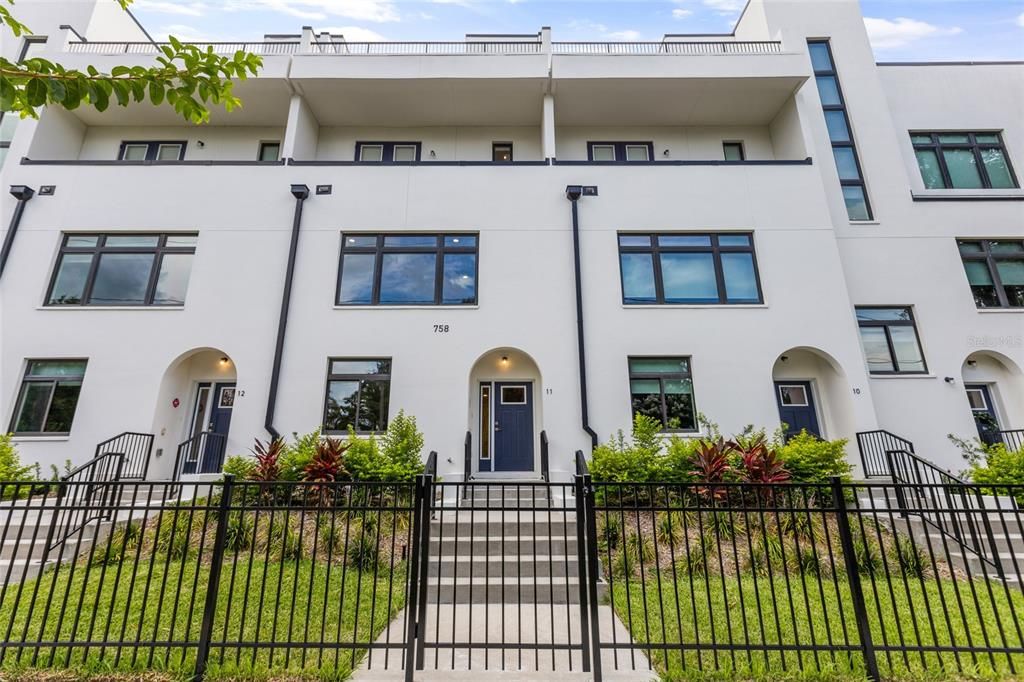 266 PARK LAKE STREET 15, Orlando, FL 32803