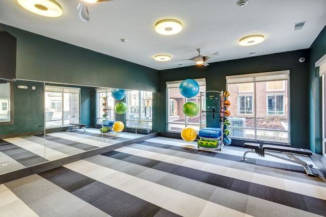 680 E Algonquin Road 1201, Schaumburg, IL 60173