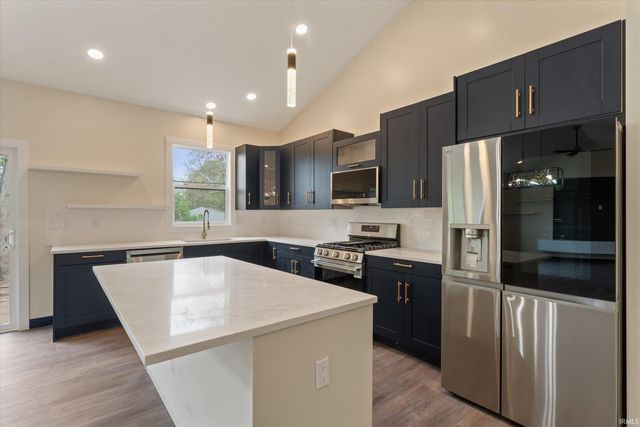 2411 Wildflower Cove, Mishawaka, IN 46545