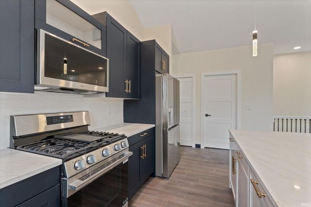 2411 Wildflower Cove, Mishawaka, IN 46545