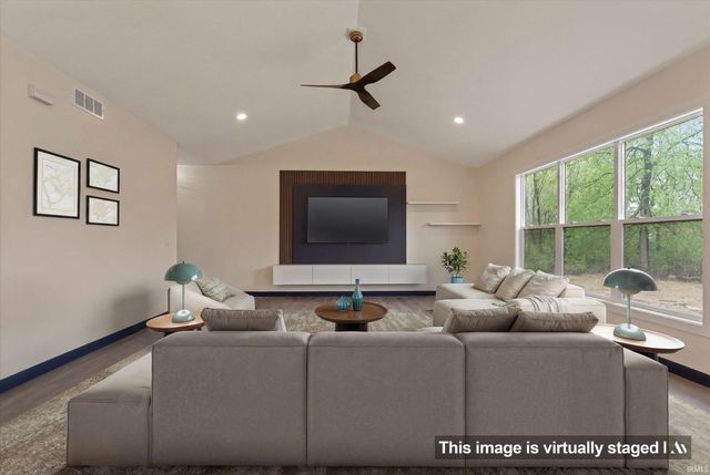 2411 Wildflower Cove, Mishawaka, IN 46545