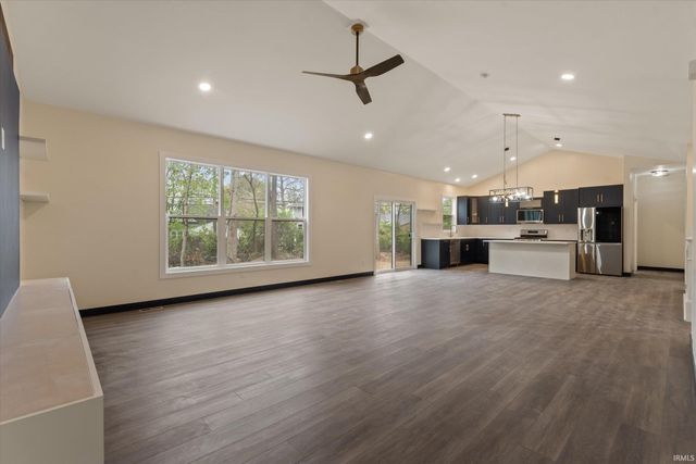 2411 Wildflower Cove, Mishawaka, IN 46545