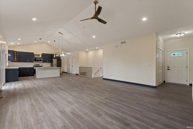 2411 Wildflower Cove, Mishawaka, IN 46545