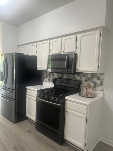 364 Maidstone Court, Schaumburg, IL 60194
