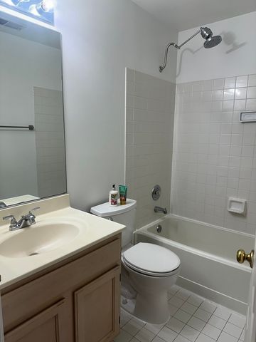 364 Maidstone Court, Schaumburg, IL 60194