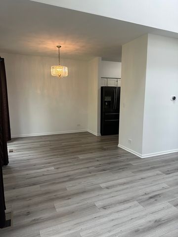 364 Maidstone Court, Schaumburg, IL 60194