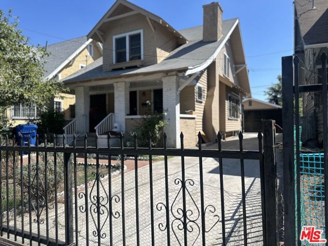 1666 Roosevelt Avenue, Los Angeles, CA 90006