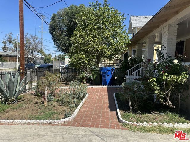 1666 Roosevelt Avenue, Los Angeles, CA 90006
