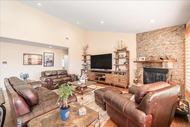 1960 Elevado Road, Vista, CA 92084