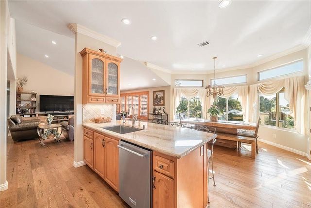 1960 Elevado Road, Vista, CA 92084