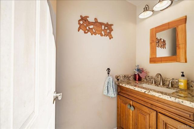 1960 Elevado Road, Vista, CA 92084