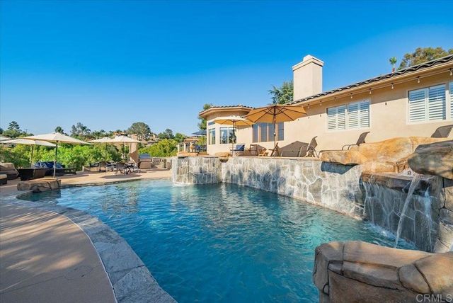 1960 Elevado Road, Vista, CA 92084