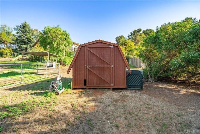 1960 Elevado Road, Vista, CA 92084