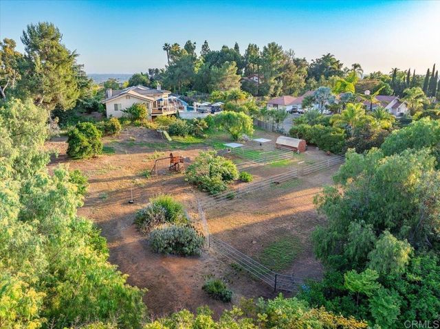 1960 Elevado Road, Vista, CA 92084