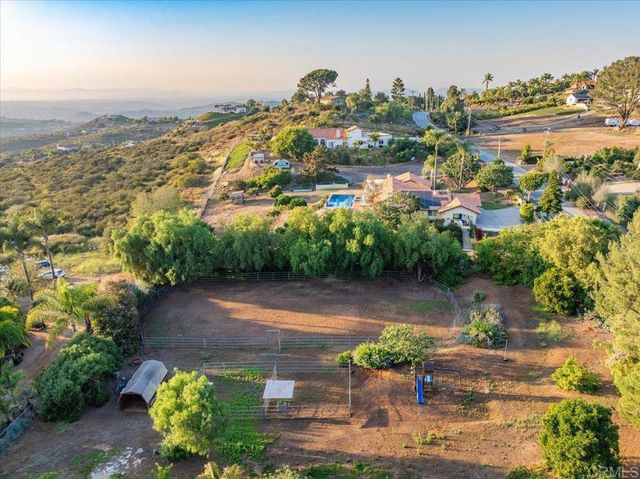 1960 Elevado Road, Vista, CA 92084