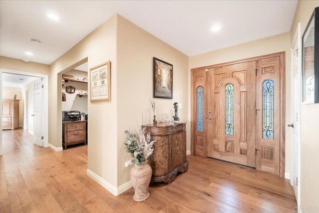 1960 Elevado Road, Vista, CA 92084