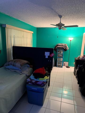 130 Lake Meryl Drive 126, West Palm Beach, FL 33411