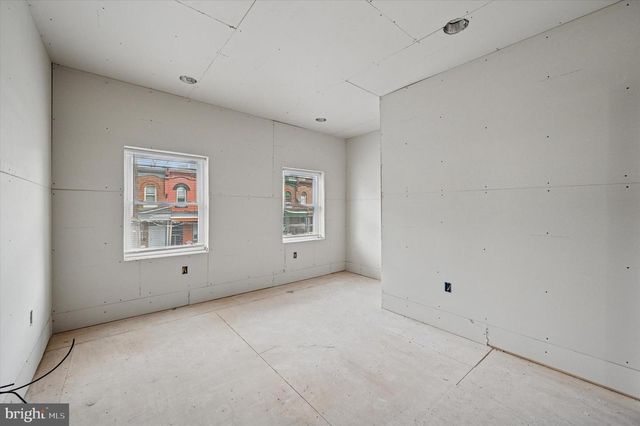 1228 W HILTON ST, Philadelphia, PA 19140