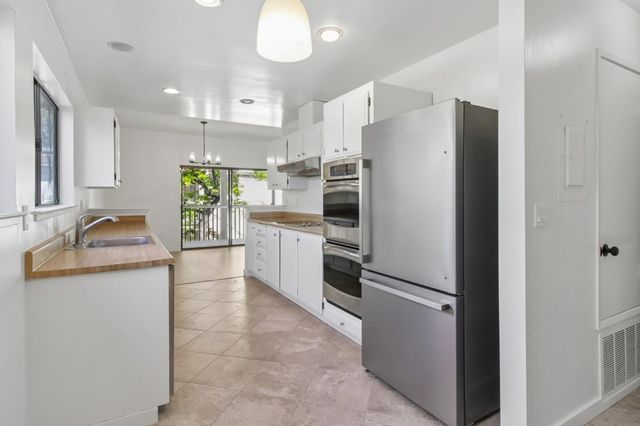 1322 Woodside Road, Redwood City, CA 94061