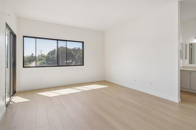 1322 Woodside Road, Redwood City, CA 94061