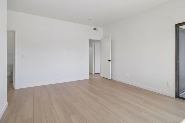 1322 Woodside Road, Redwood City, CA 94061