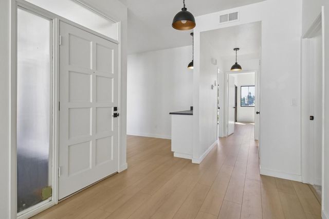 1322 Woodside Road, Redwood City, CA 94061