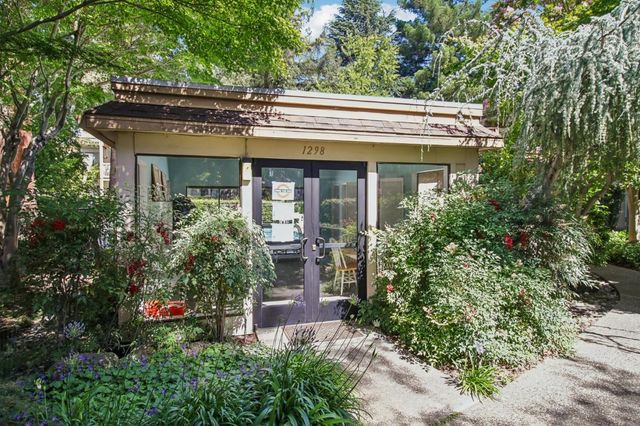 1322 Woodside Road, Redwood City, CA 94061