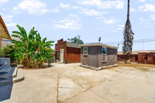 236 E Street, Fresno, CA 93706
