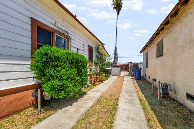 236 E Street, Fresno, CA 93706