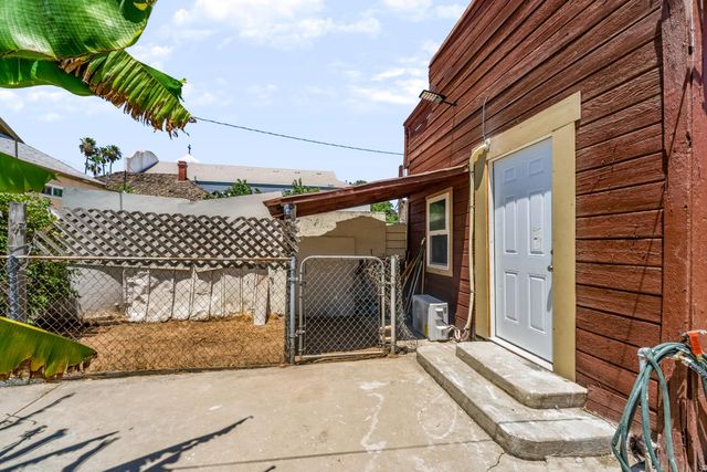 236 E Street, Fresno, CA 93706