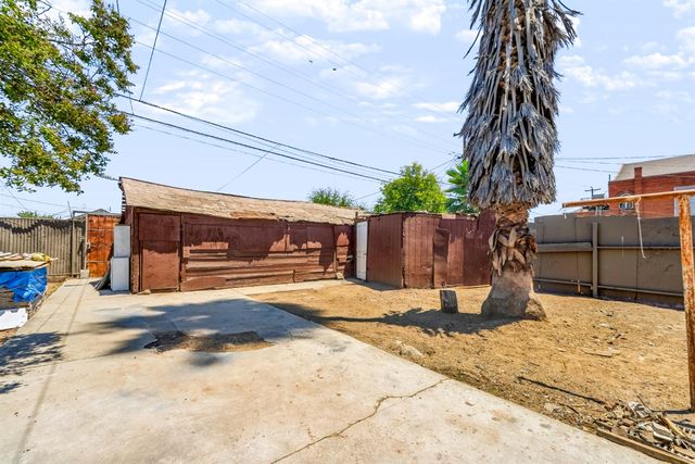 236 E Street, Fresno, CA 93706
