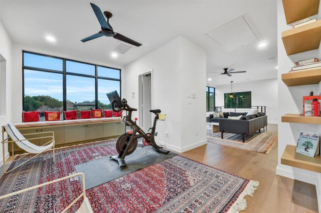 5015 S Braeswood Boulevard, Houston, TX 77096