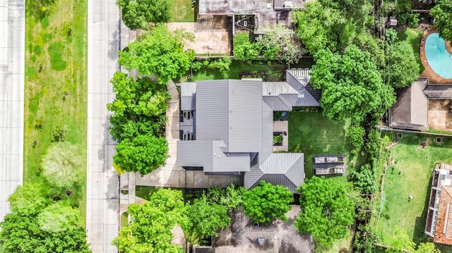 5015 S Braeswood Boulevard, Houston, TX 77096