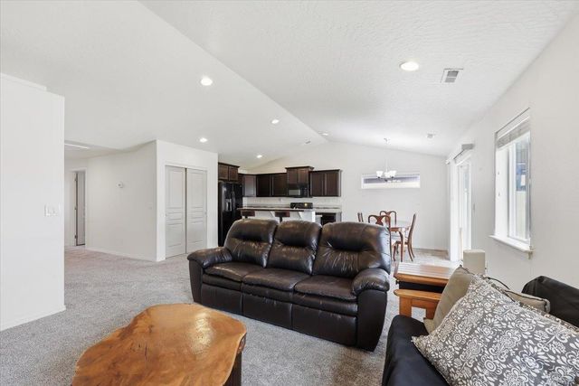 8810 W 8th Ave, Spokane, WA 99224