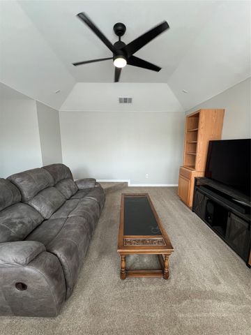 12630 Bay Avenue, Fort Worth, TX 76040