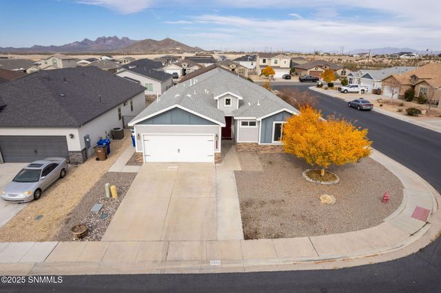 2997 St Charles Avenue, Las Cruces, NM 88012