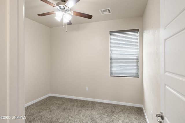 2997 St Charles Avenue, Las Cruces, NM 88012