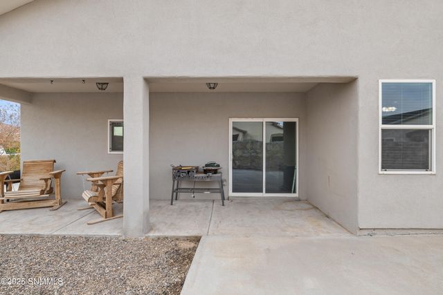 2997 St Charles Avenue, Las Cruces, NM 88012