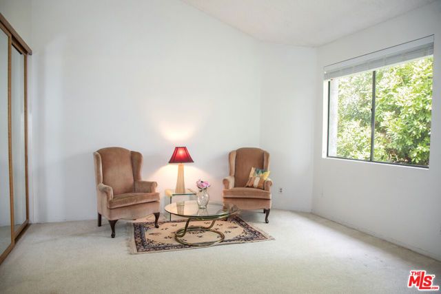6323 Reseda Boulevard 44, Tarzana (los Angeles), CA 91335