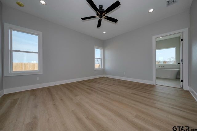 636 Prince Ln, Tyler, TX 75704