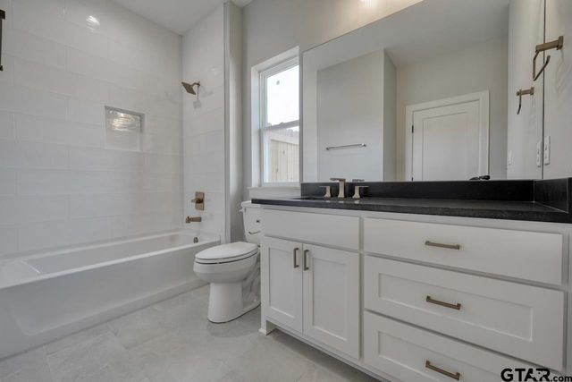 636 Prince Ln, Tyler, TX 75704