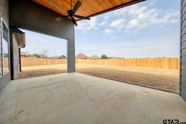 636 Prince Ln, Tyler, TX 75704